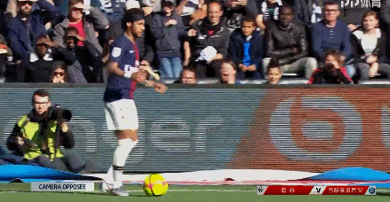 记者：虽然B费有伤在身，但仍然会出战今天与西汉姆的比赛