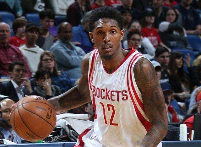 法尔克：凯恩与拜仁愿意续约至2028年，他愿意世界杯后再谈（法尔克：凯恩与拜仁愿续约至2028，谈判推迟至世界杯后）